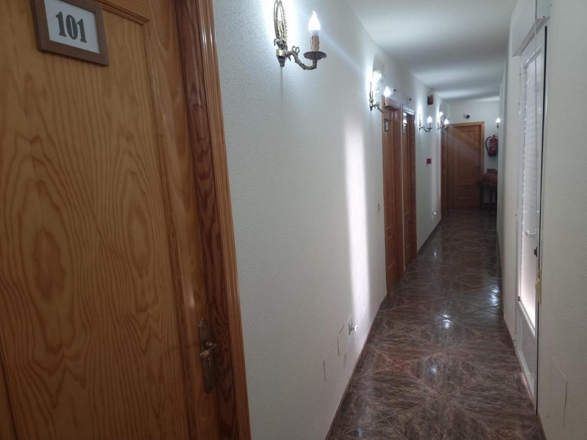 Hostal Casa Fran La Pueblanueva المظهر الخارجي الصورة